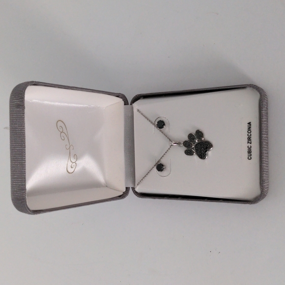 Jewelry - Pawprint Necklace and Earrings